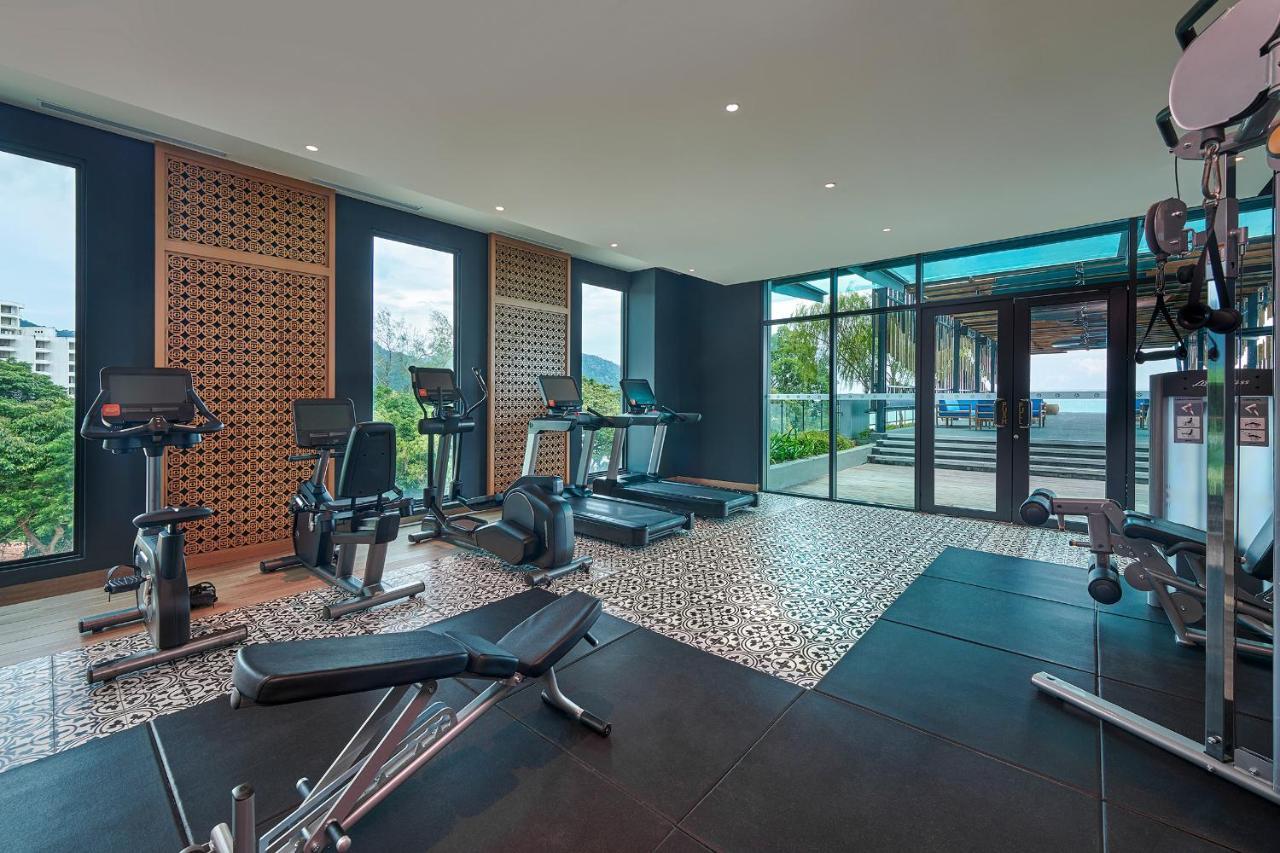 Angsana Teluk Bahang Batu Feringgi Bagian luar foto The gym at the hotel