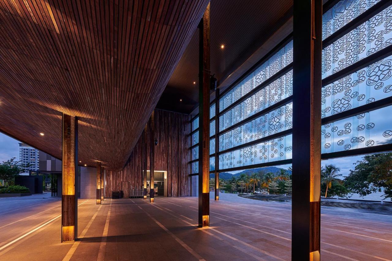 Angsana Teluk Bahang Batu Feringgi Bagian luar foto The lobby of the hotel